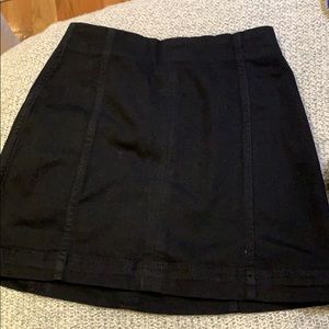 NEVER WORN black mini skirt